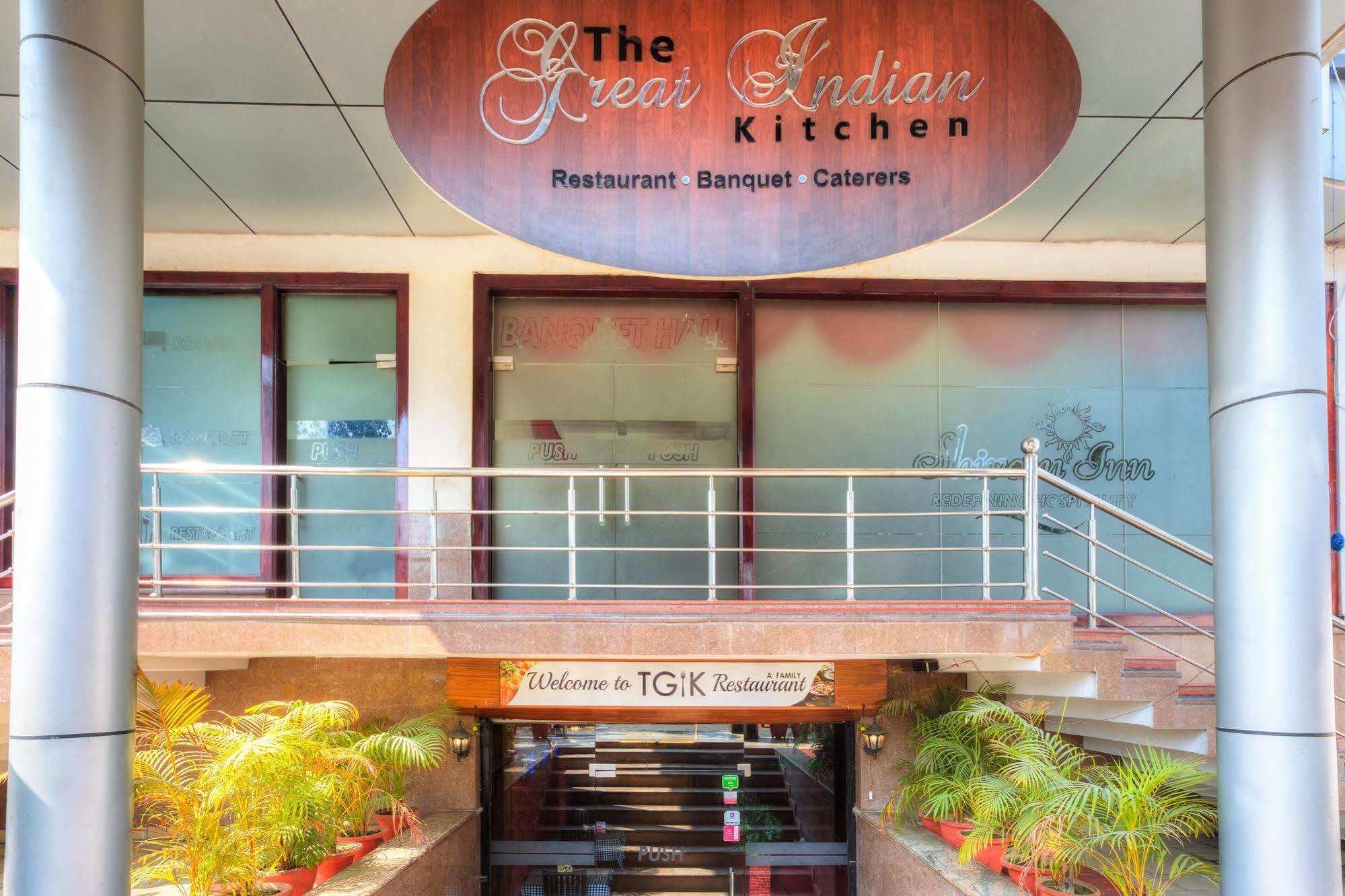 Treebo Shivam Inn Near Singapore Mall Lucknow Exterior foto